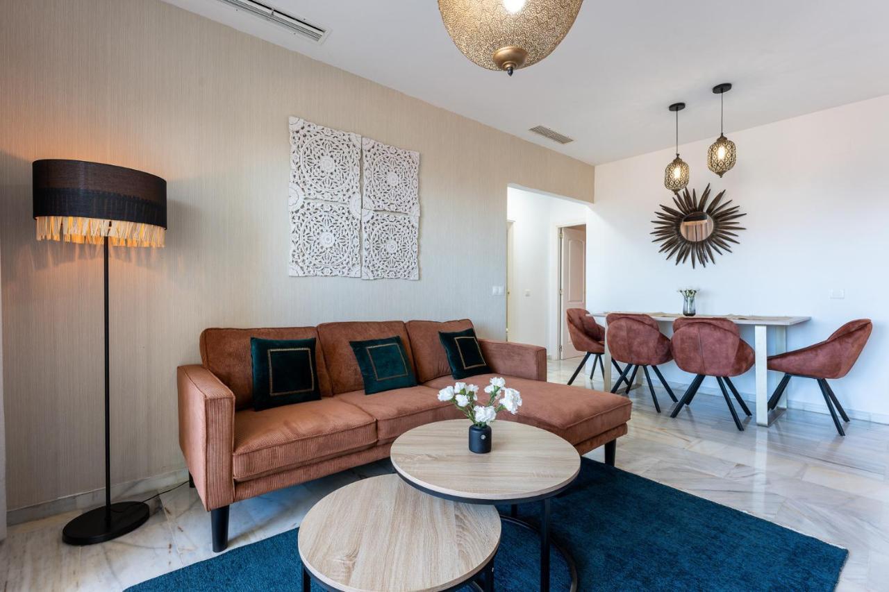 Benalmadena Beachfront Retreat Big Balcony And City Sea Views Leilighet Eksteriør bilde