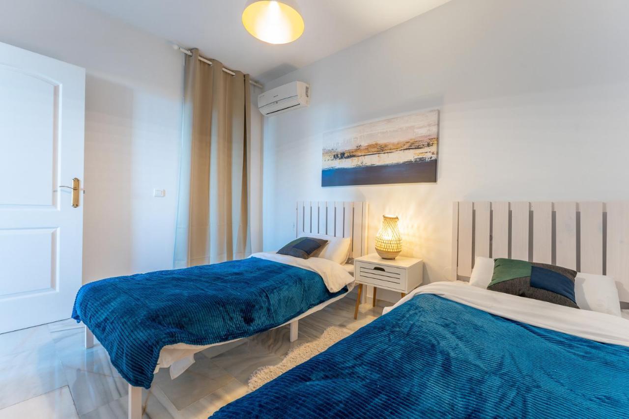 Benalmadena Beachfront Retreat Big Balcony And City Sea Views Leilighet Eksteriør bilde